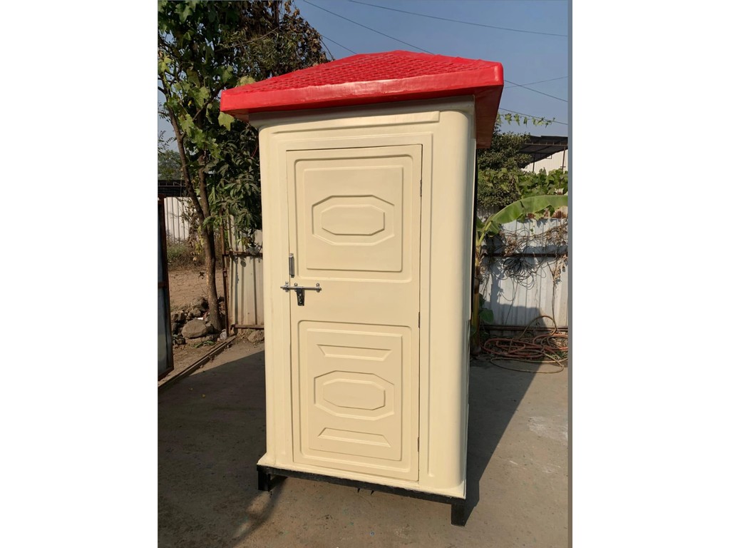FRP Western Toilets | Nova Composite Solutions FRP Western Toilets manufacturer in Pune, India — Hygienic, corrosion-free portable western toilets for site and public use.